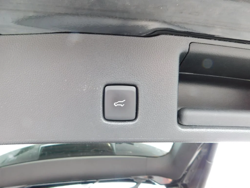 Used 2022 Black Ford Titanium image 23