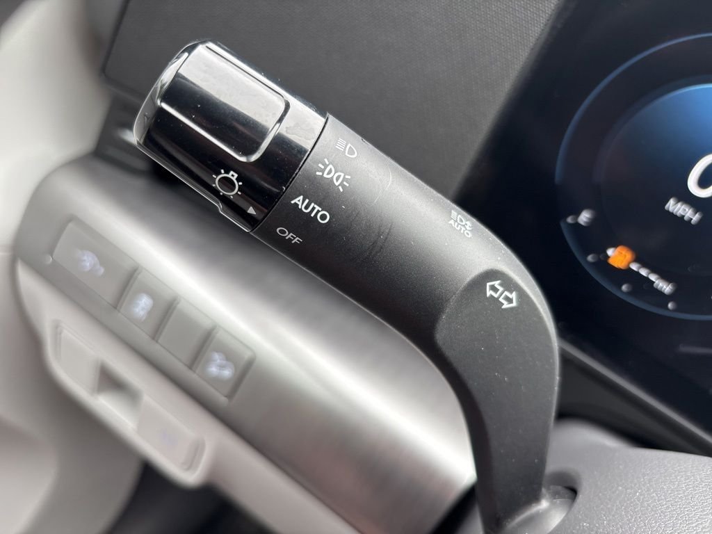 2025 Hyundai Kona SEL Convenience - Photo 27