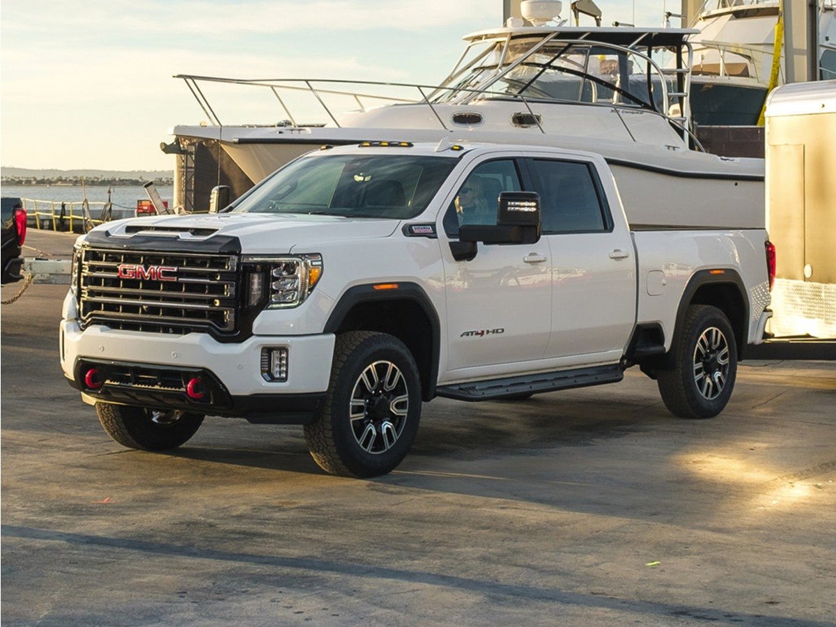 Used 2023  GMC AT4 image 1