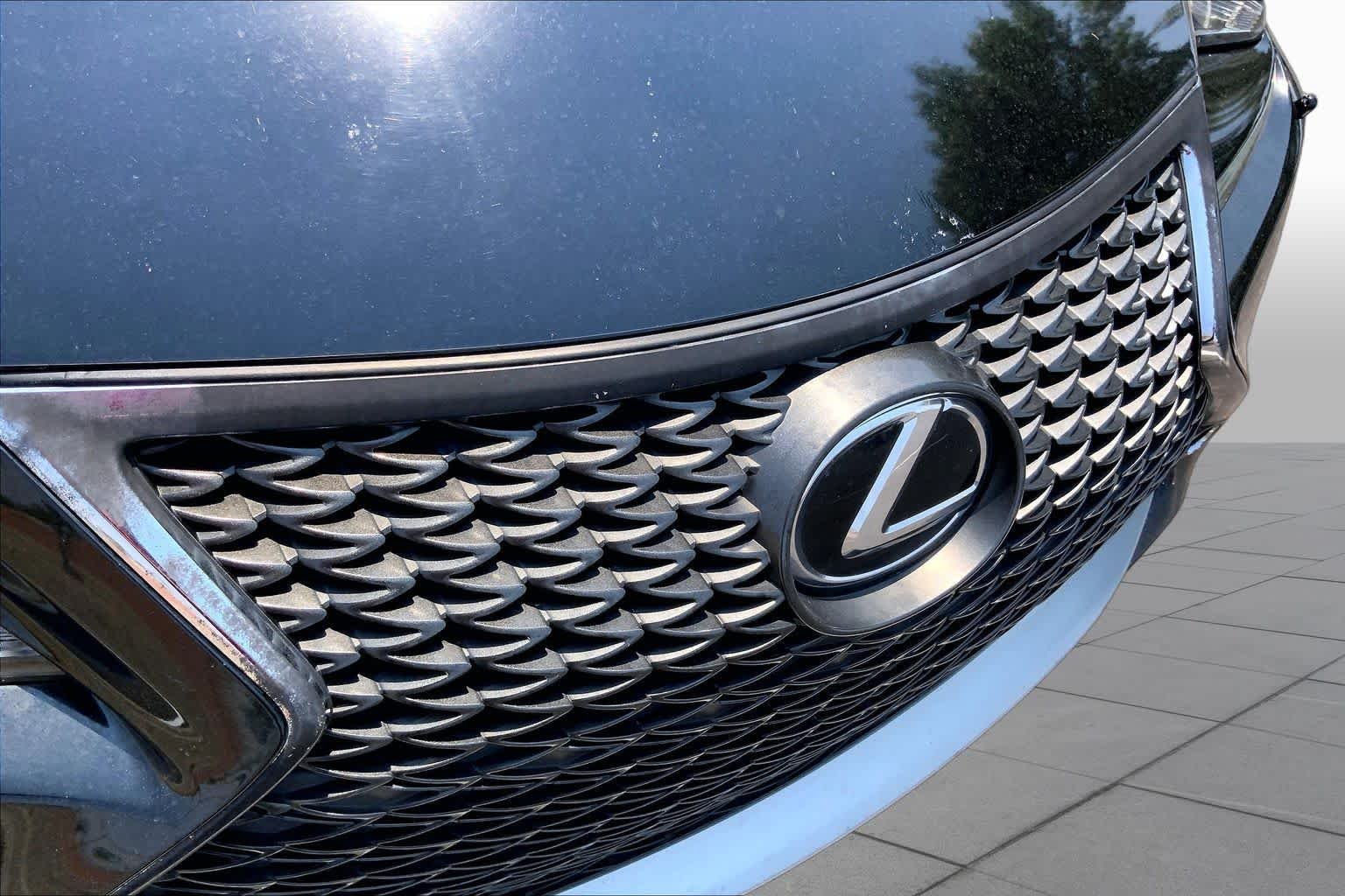 Used 2015 Obsidian Lexus  image 27