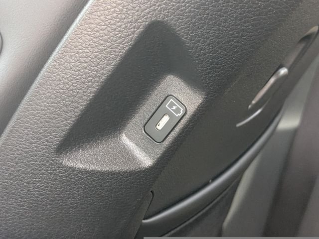 New 2026 Ceramic Silver Kia EX image 18