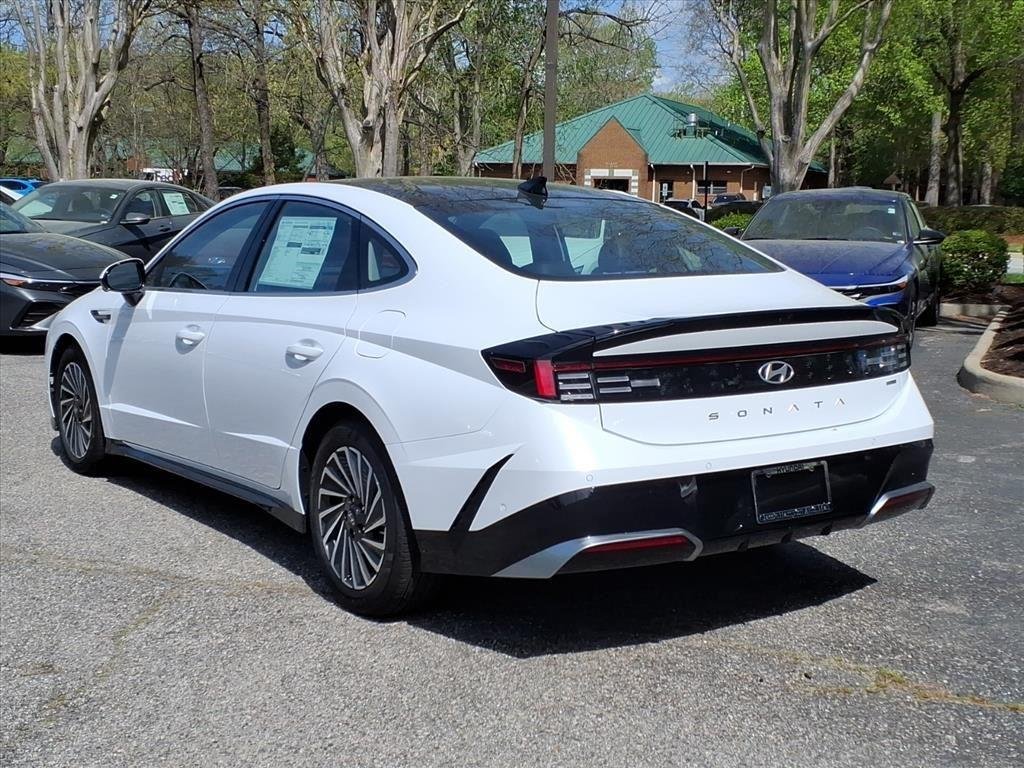 New 2026 Serenity White Hyundai Limited image 8
