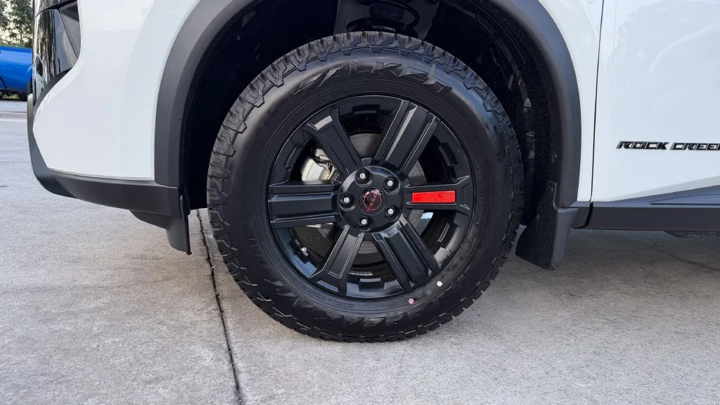 New 2026 Everest White Pearl TriCoat Nissan Rock Creek® image 12