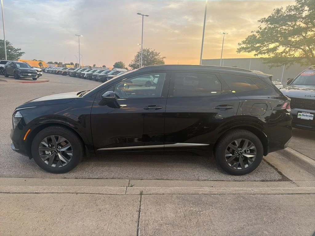 Used 2025 Black Kia SX-Prestige image 4