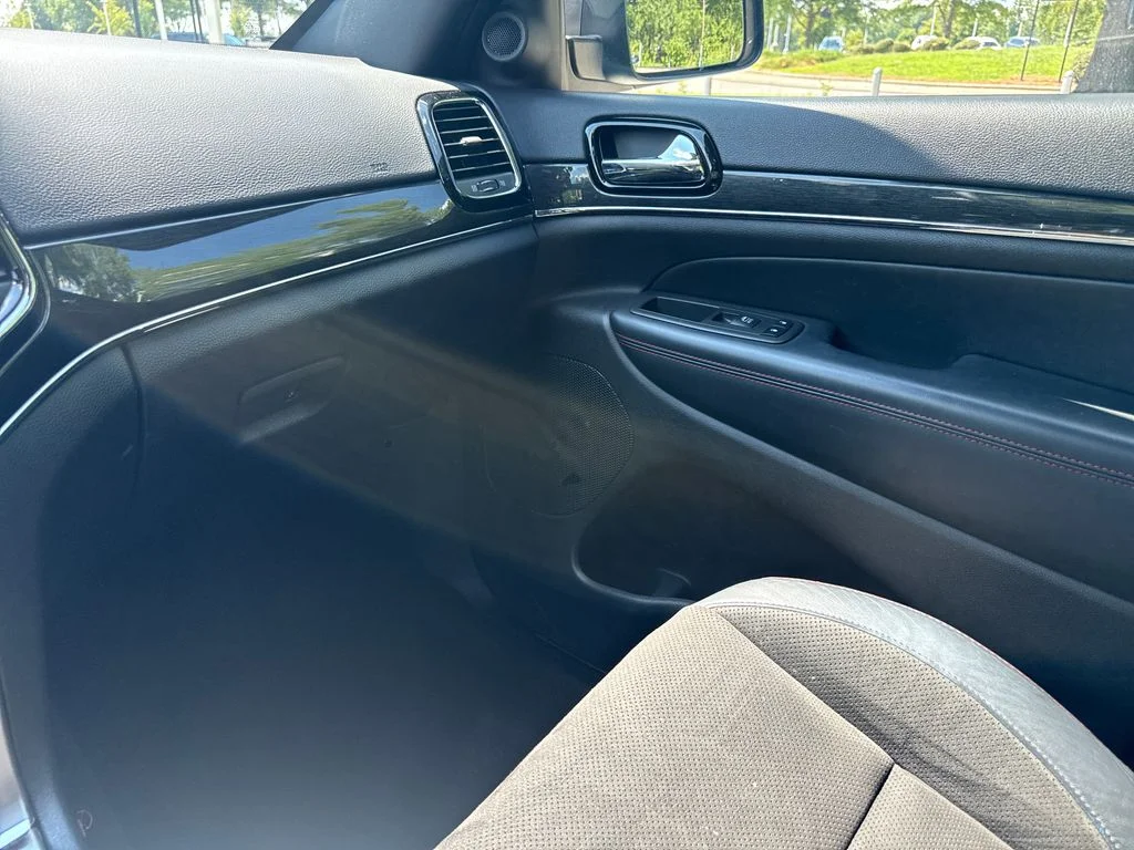 Used 2021 Slate Blue Jeep Trailhawk image 17