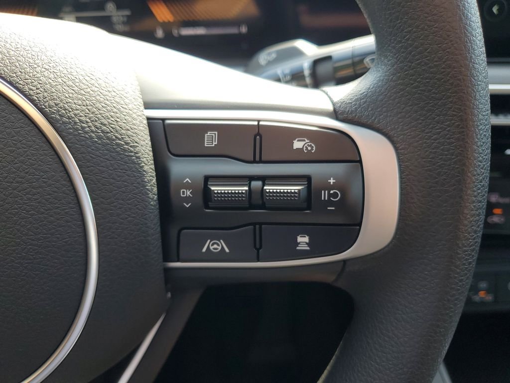 2026 Kia K5 LXS - Photo 30