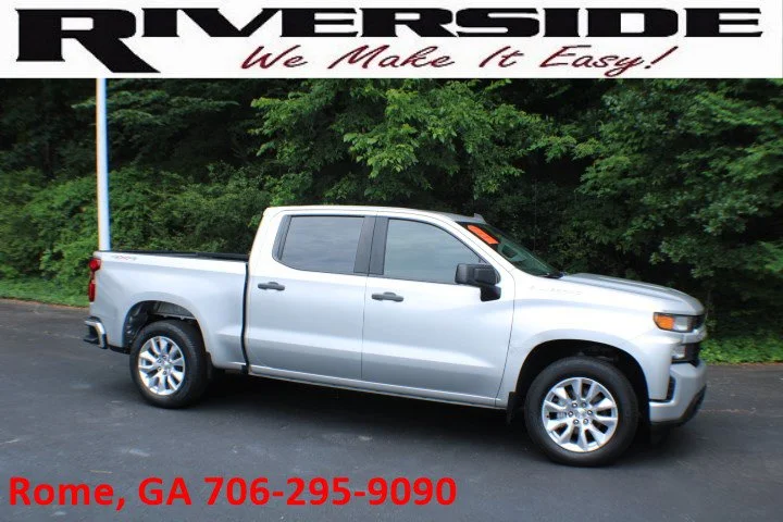 Used 2020 SILVER ICE METALLIC Chevrolet Custom image 1