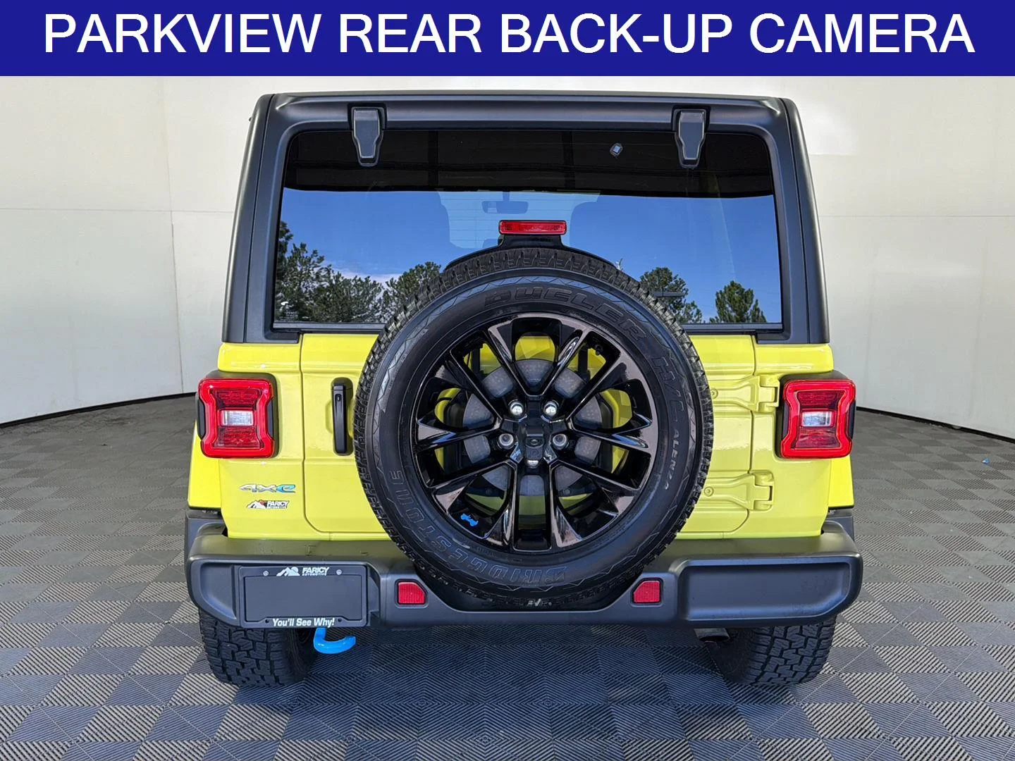 Used 2022 High Velocity Clearcoat Jeep Unlimited Sahara image 6