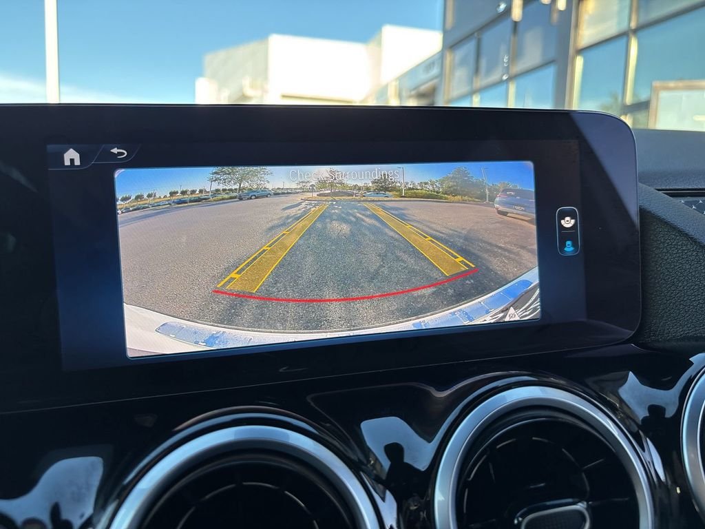 Used 2025  Mercedes-Benz GLA 250 image 18