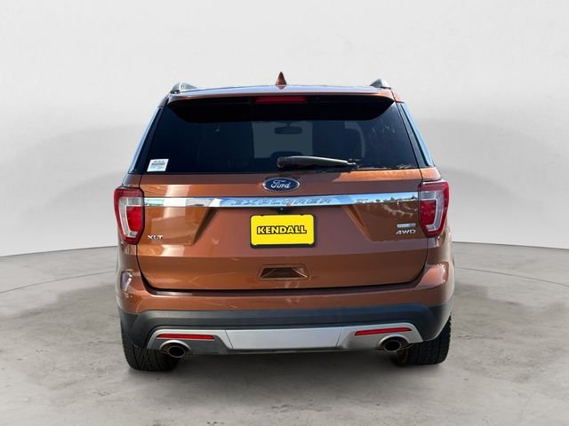 Used 2017  Ford XLT image 6