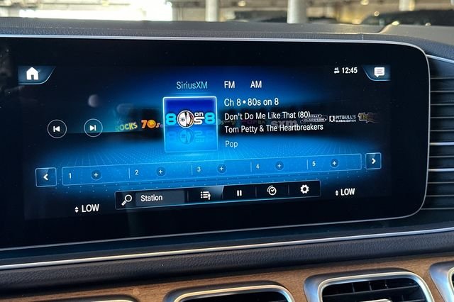Used 2022  Mercedes-Benz GLS 450 image 17