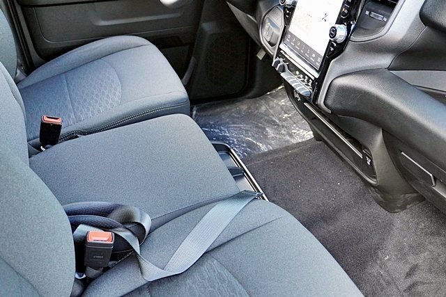 New 2026 Bright White Clear-Coat Exterior Paint RAM Tradesman image 15