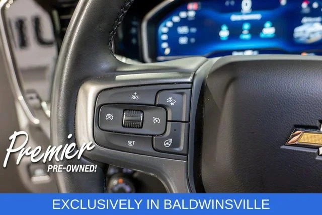 Used 2025 Summit White Chevrolet LT image 20
