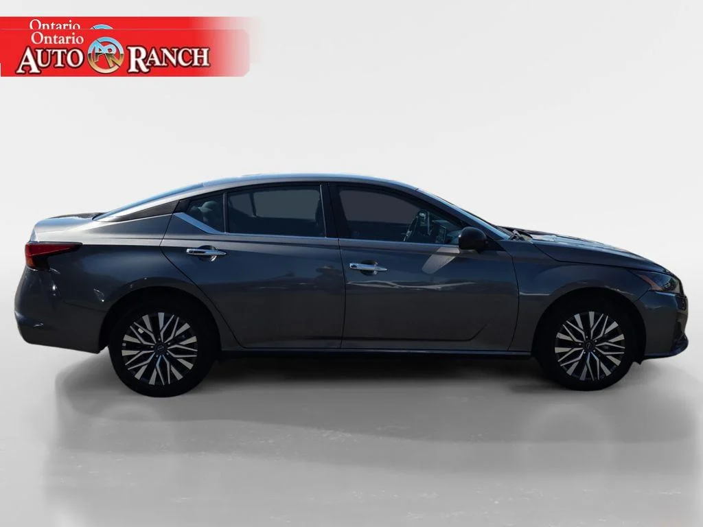 Used 2025 Gun Metallic Nissan SV image 6