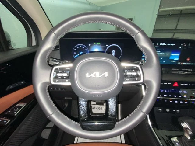 Used 2024 White Kia SX image 14