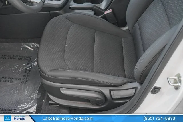Used 2020 Quartz White Pearl Hyundai SE image 16