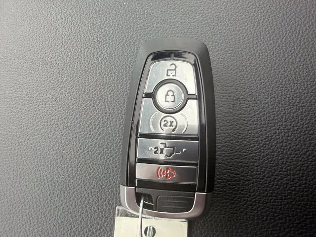 New 2027 Iconic Silver Metallic Ford F-250® Lariat® image 65