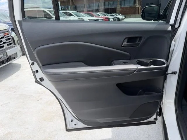 Used 2023  Honda EX-L image 13