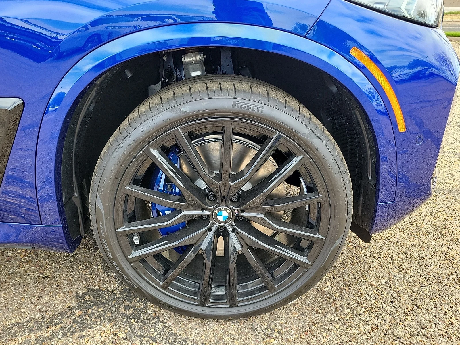 New 2026 Marina Bay Blue BMW M60i All-Wheel Drive Sports Activity Vehicle image 7
