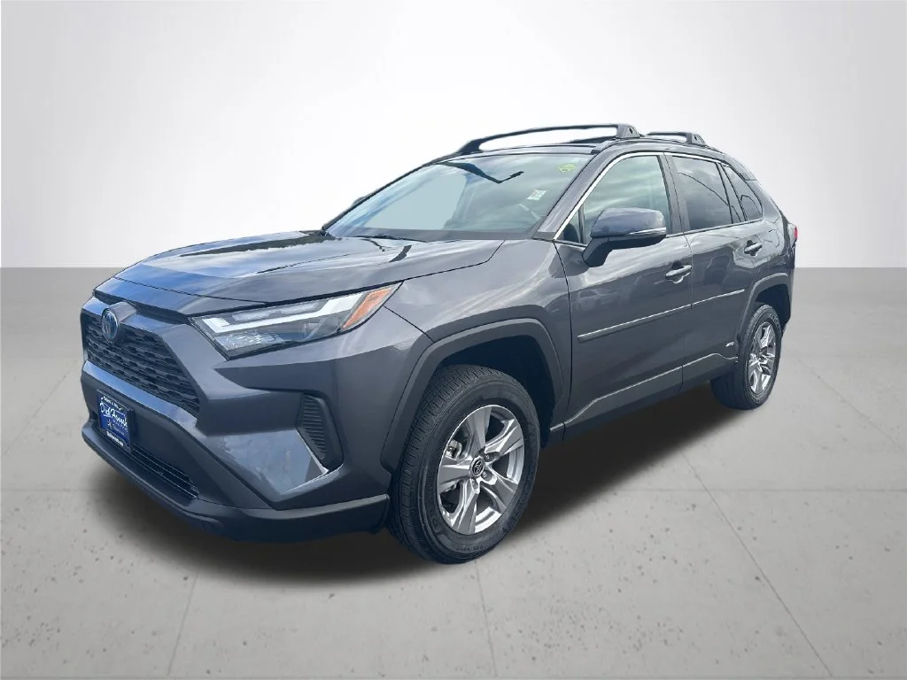 Used 2022 Gray Toyota XLE image 2