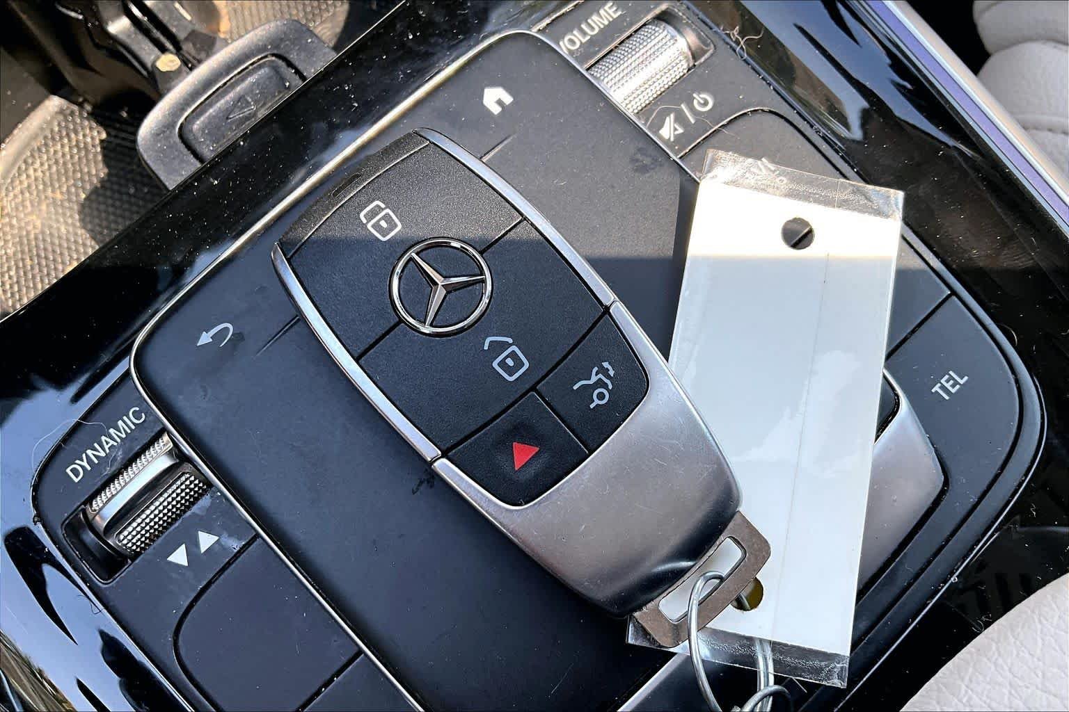 Used 2023 Night Black Mercedes-Benz GLB 250 image 15