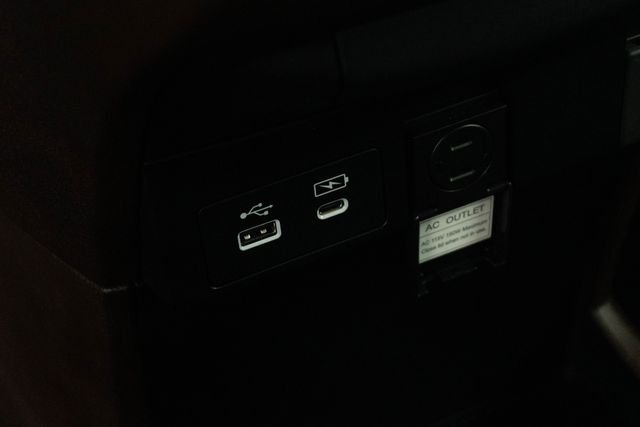 Used 2025 White Honda Touring image 27