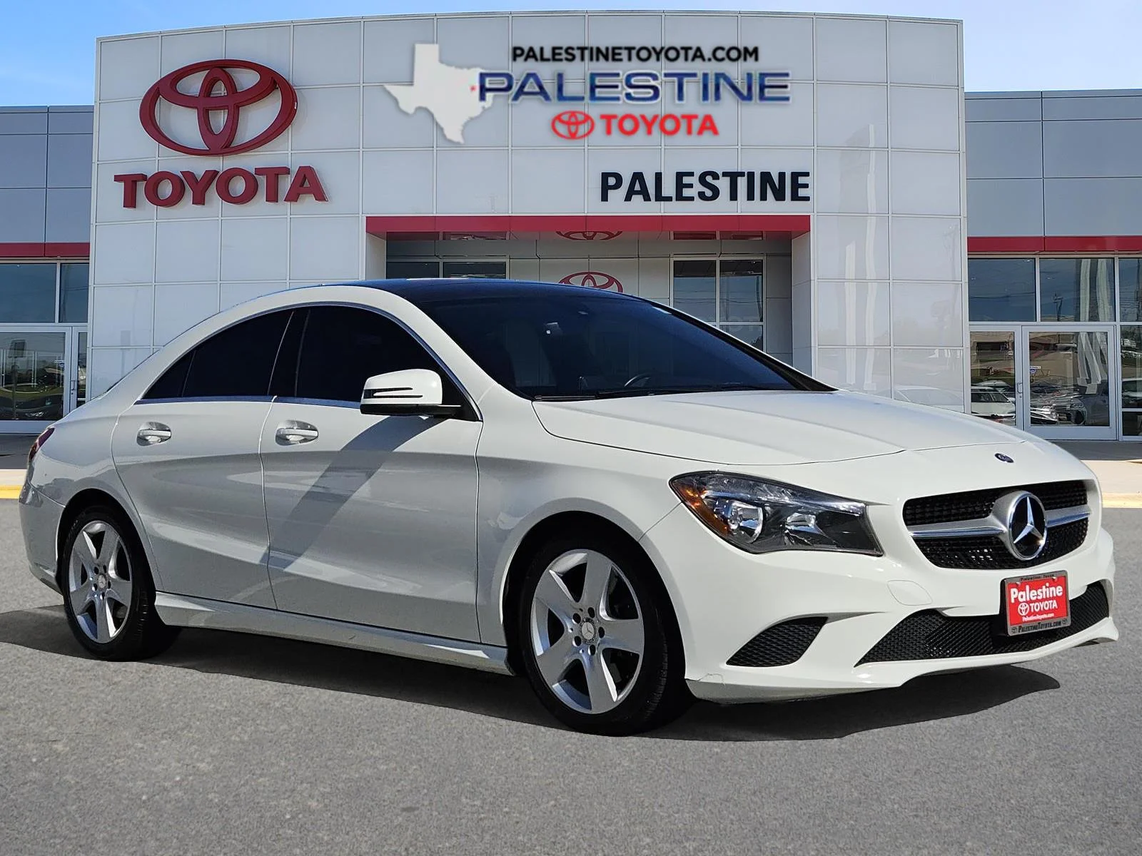 Used 2016 Cirrus White Mercedes-Benz CLA250 Coupe image 1