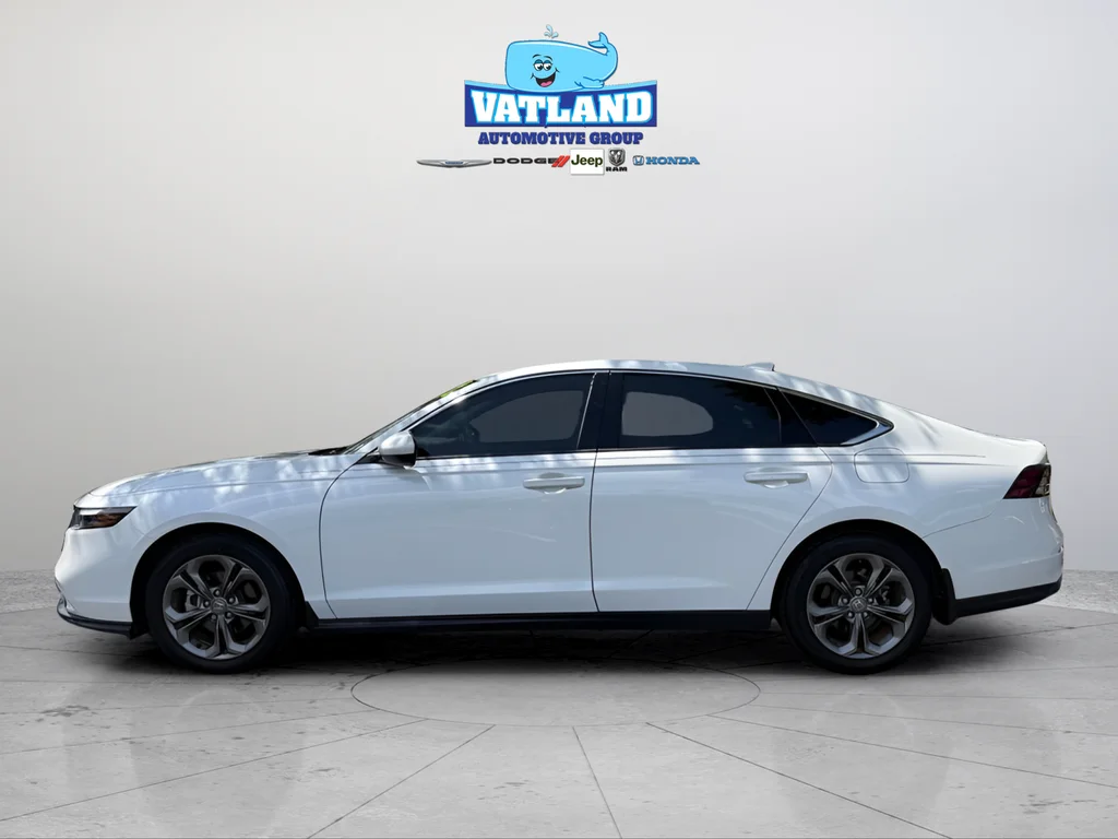 2023 Honda Accord EX - Photo 2