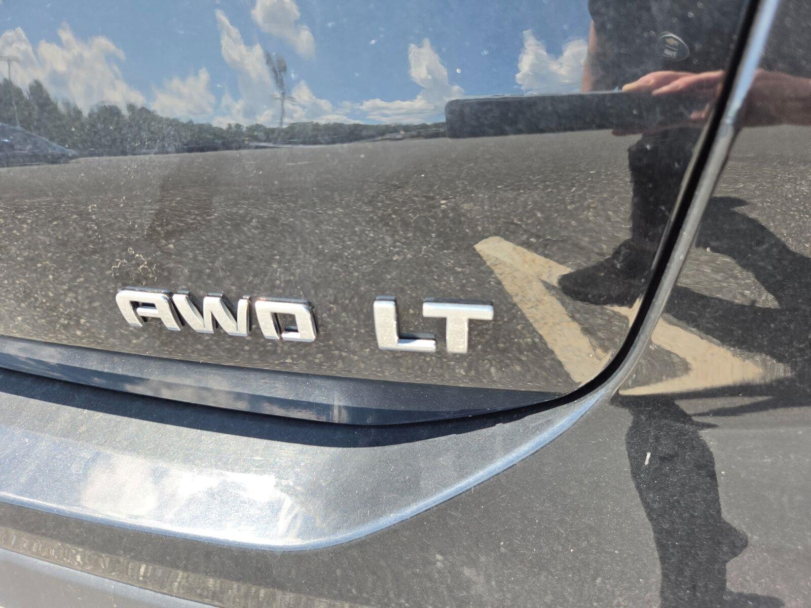 Used 2024 Mosaic Black Metallic Chevrolet LT image 7