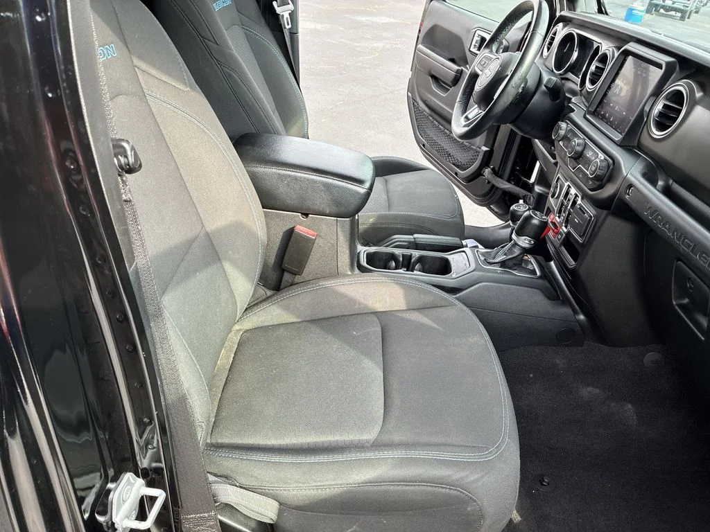 Used 2022 Black Jeep Unlimited Rubicon 4xe image 21