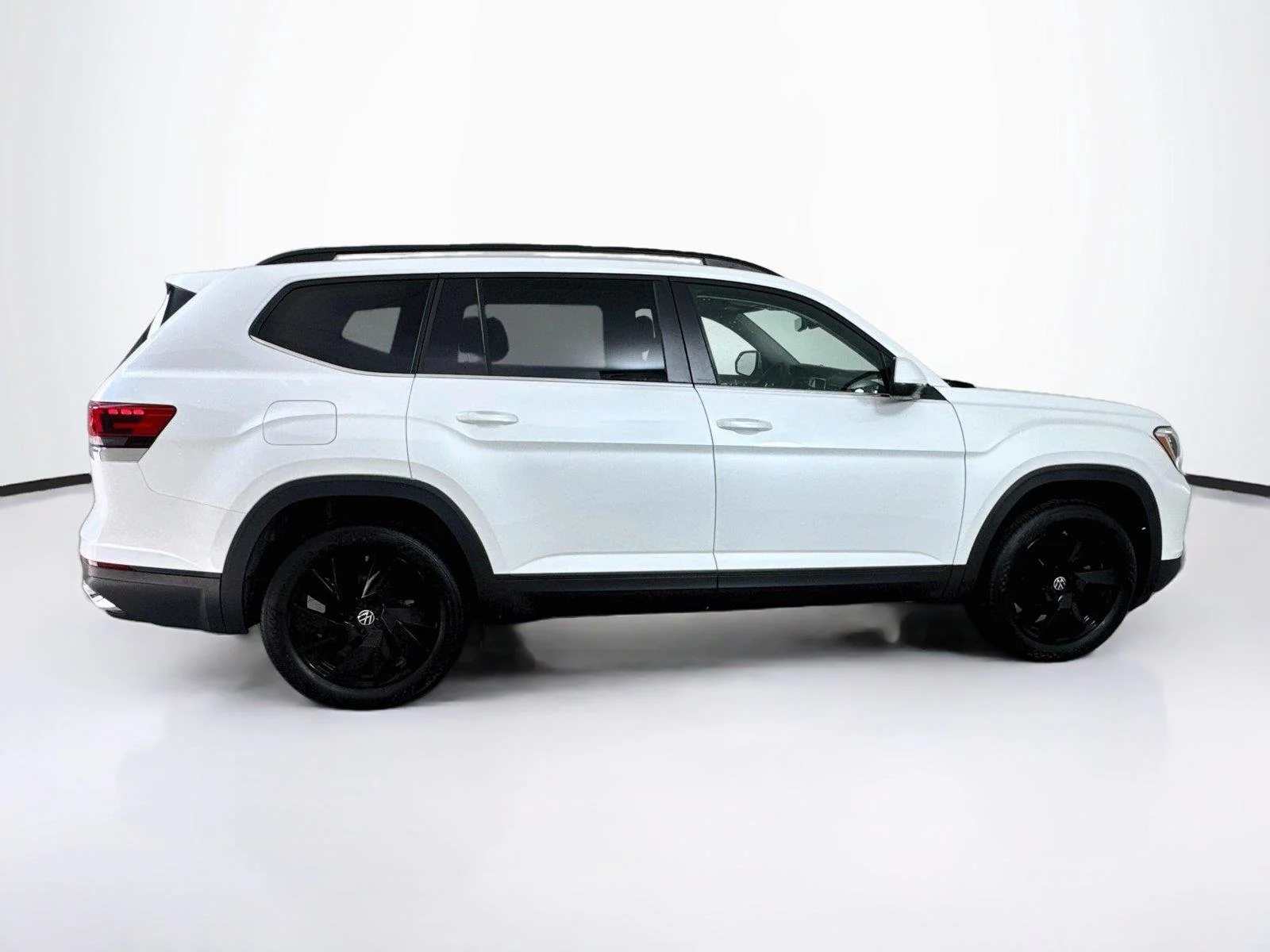 New 2026 WHITE VOLKSWAGEN  image 8