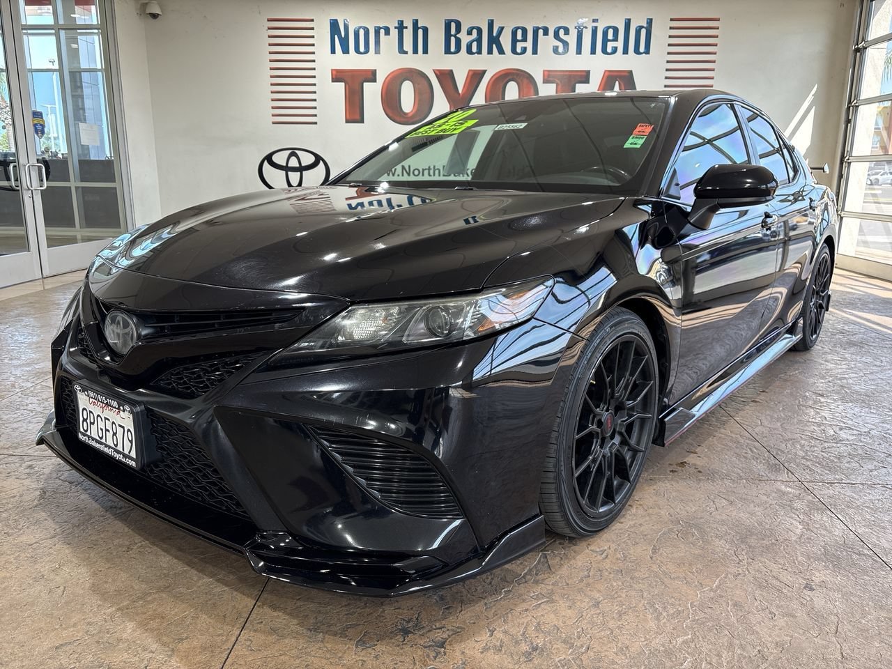 Used 2020 Midnight Black Metallic Toyota XSE V6 image 6