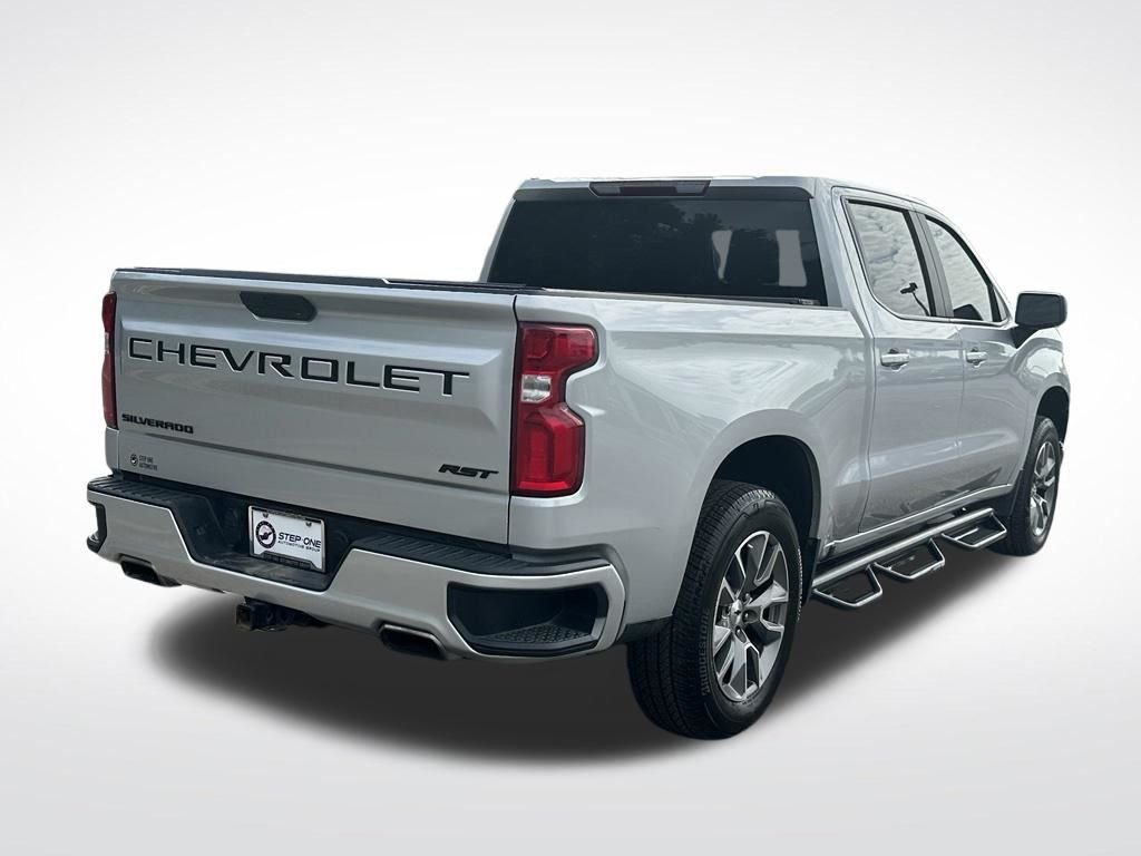 Used 2020 Silver Chevrolet RST image 7