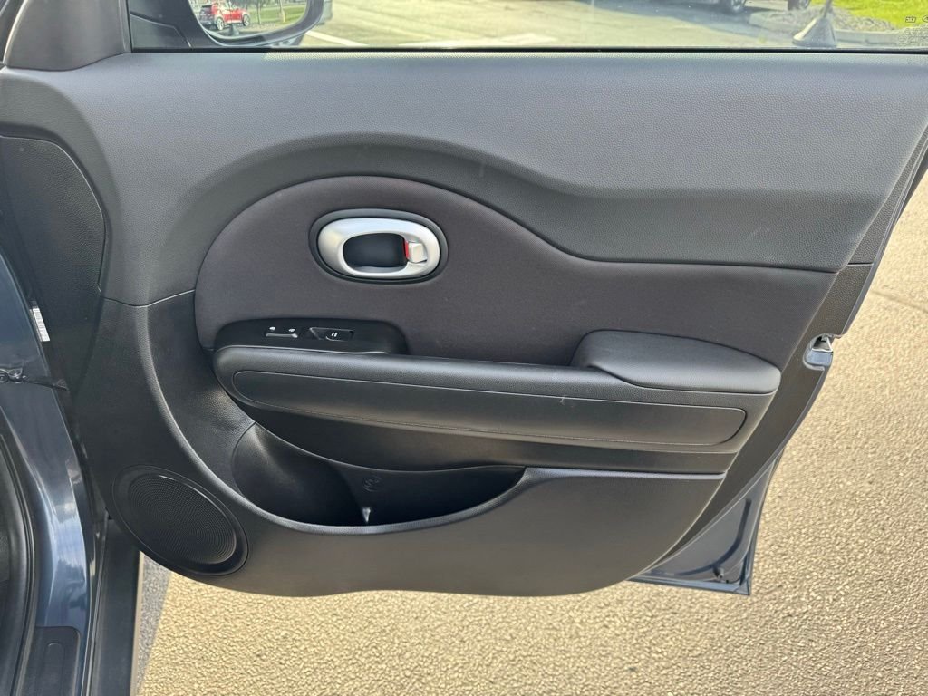 2015 Kia Soul + - Photo 26