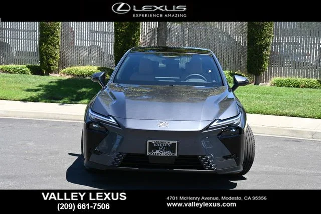 New 2026 Cloudburst Gray Lexus ES 350e PREMIUM image 2