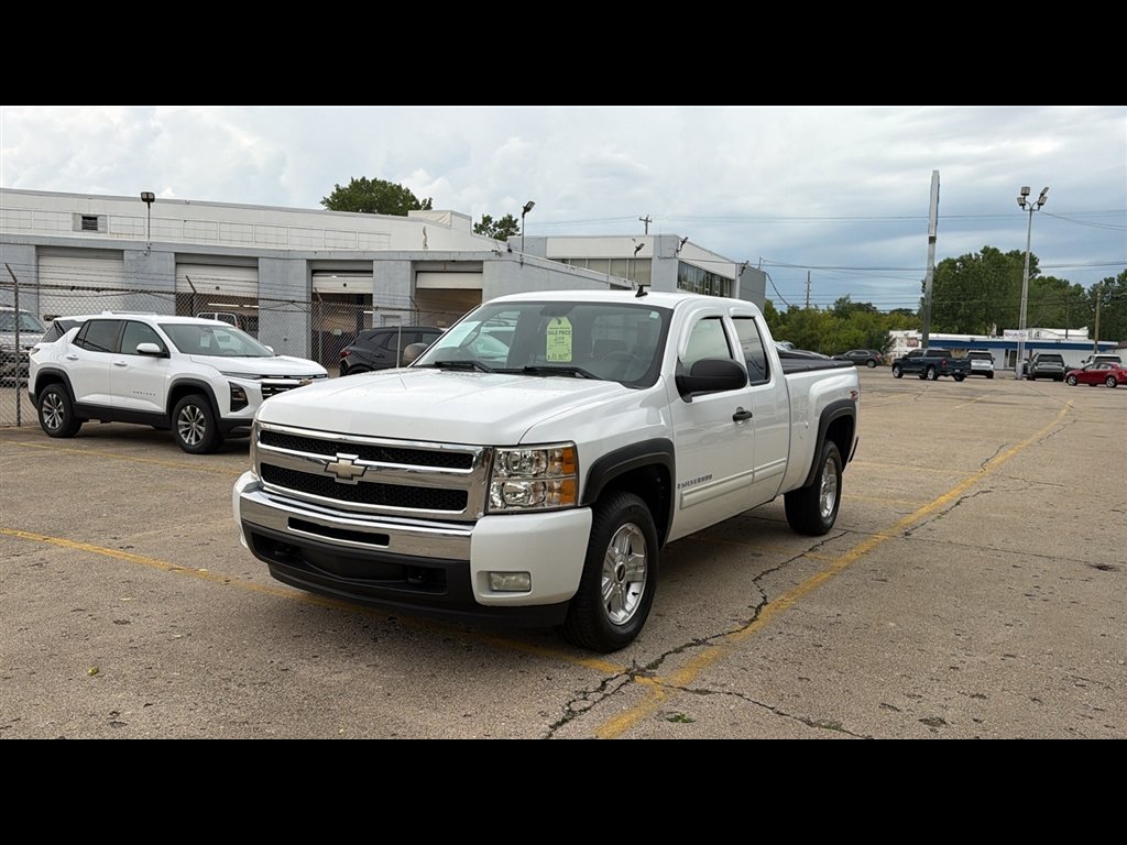 Used 2009 Chevrolet Silverado 1500 1LT with VIN 1GCEK29069Z178101 for sale in Flint, MI
