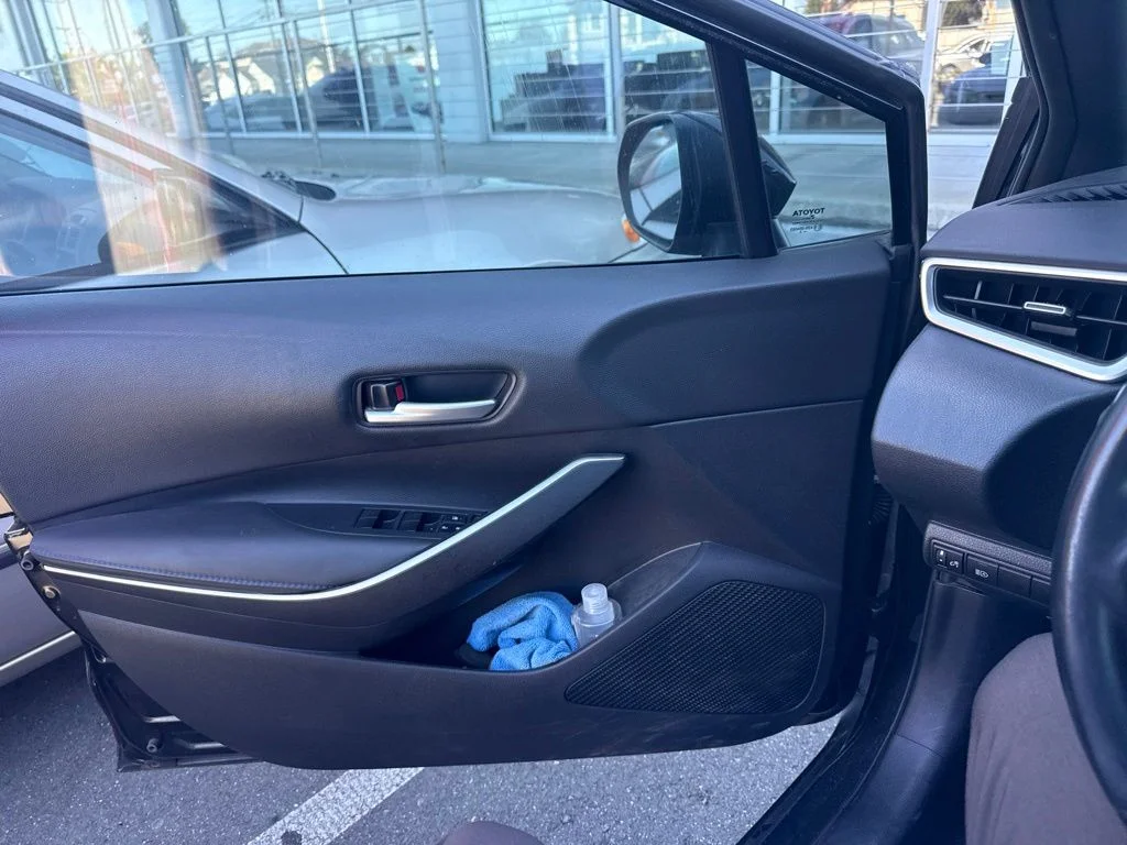 Used 2022 Black Toyota SE Nightshade image 4