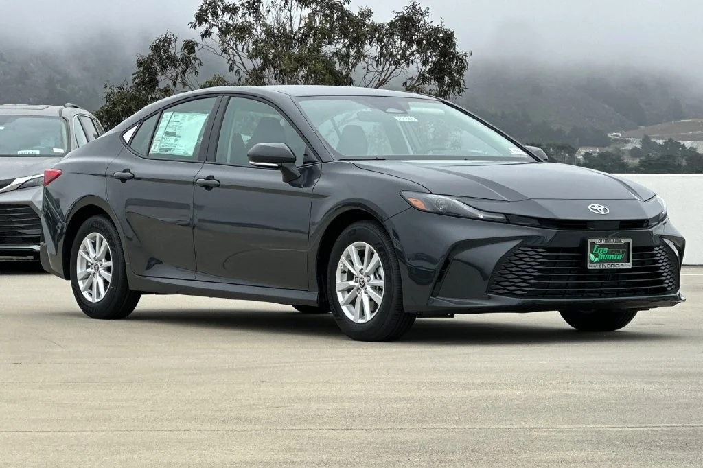 New 2026 Underground Toyota  LE image 2