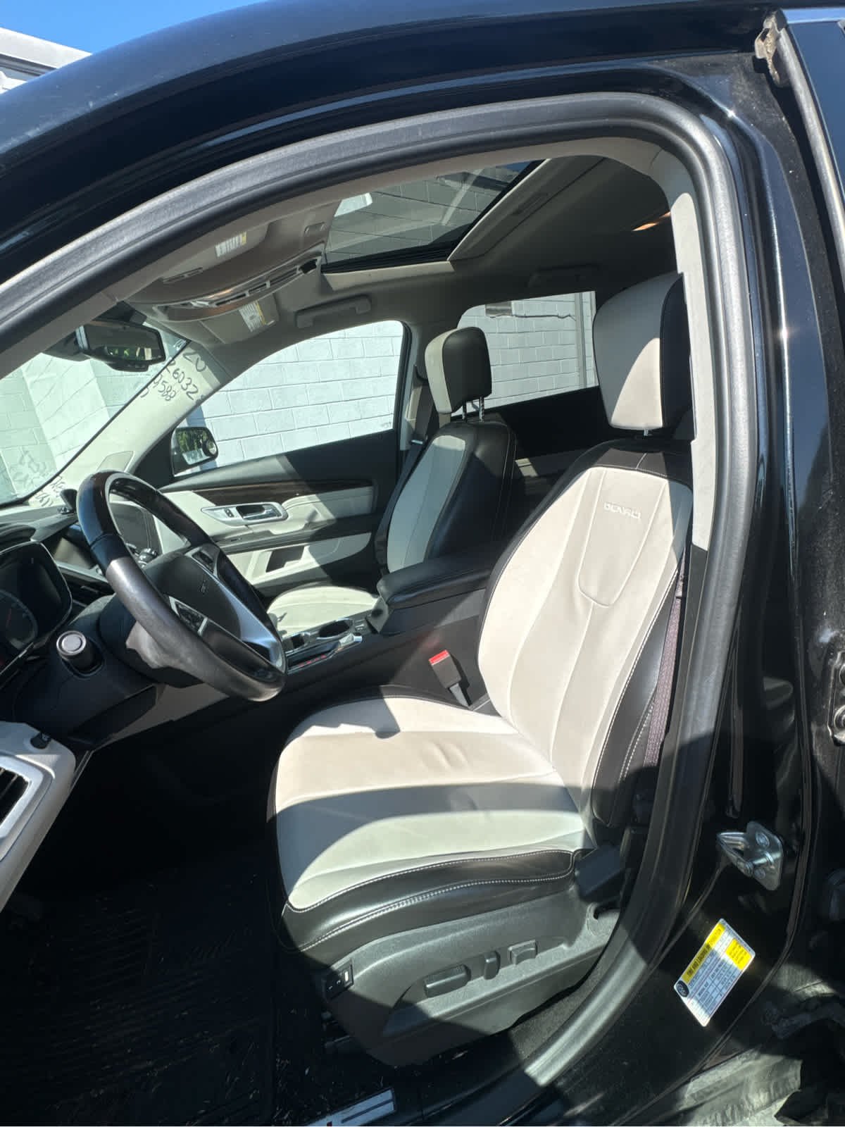 Used 2017 Ebony Twilight Metallic GMC Denali image 9