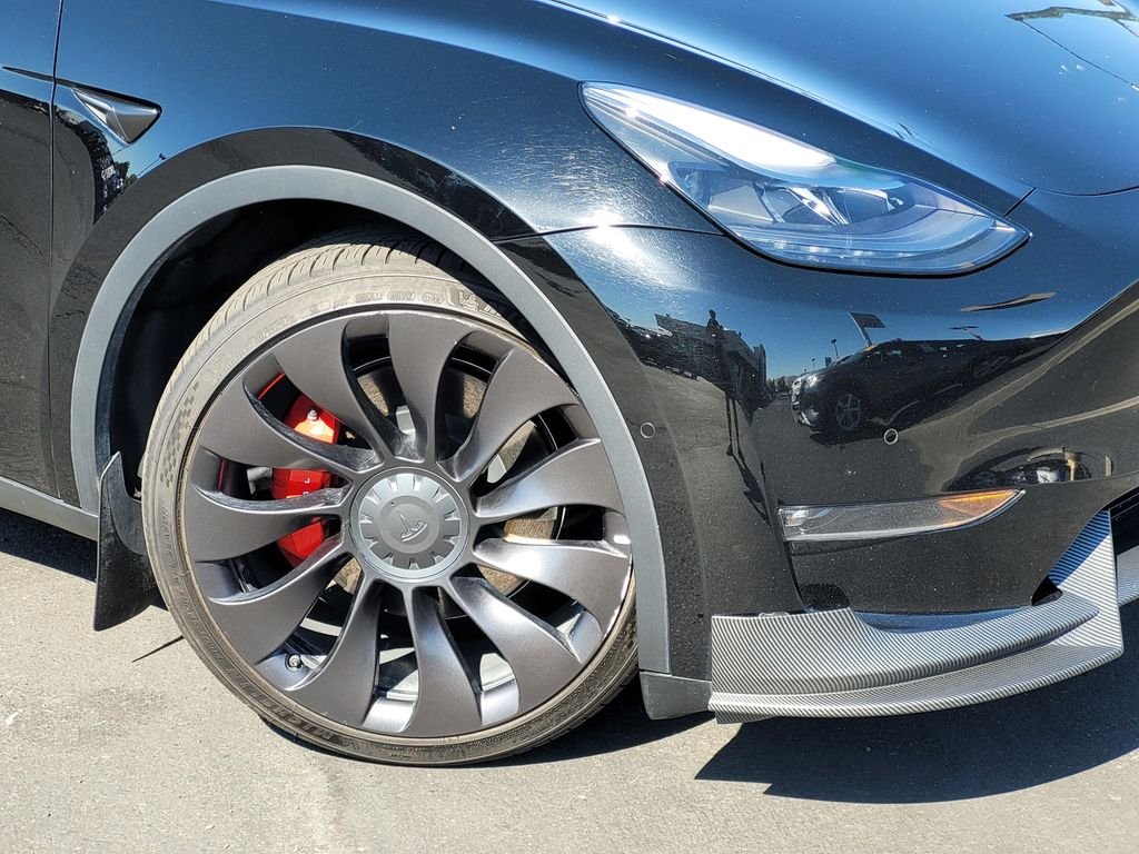 Used 2022 Black Tesla Performance image 9