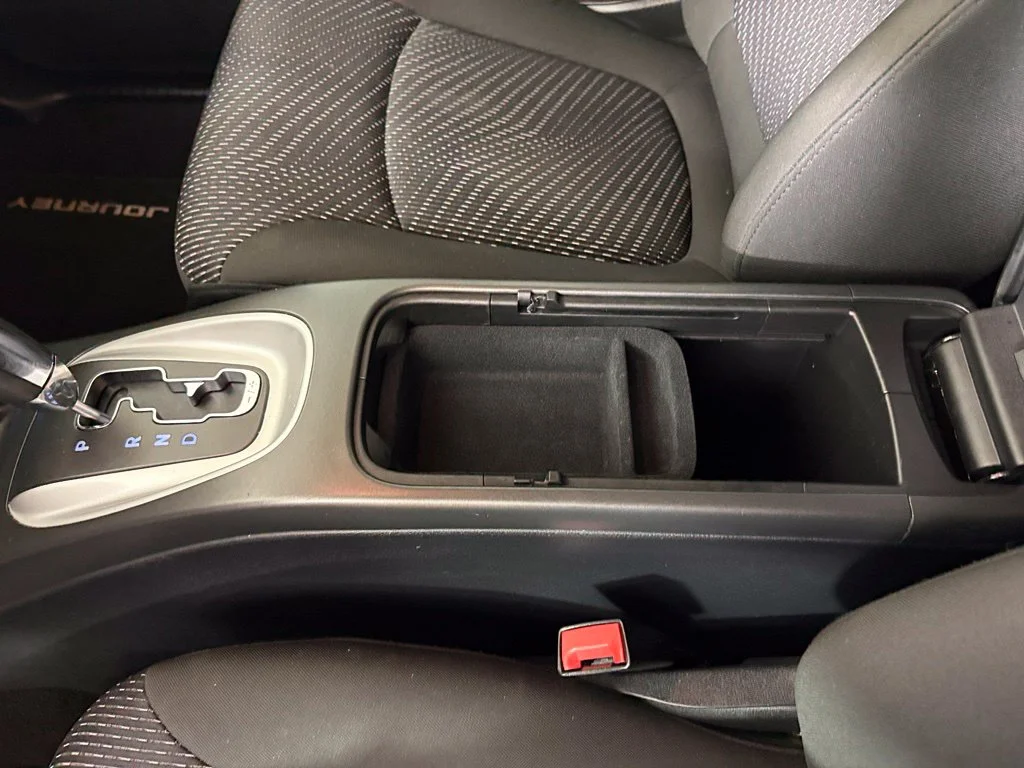 Used 2020 White Dodge SE image 28