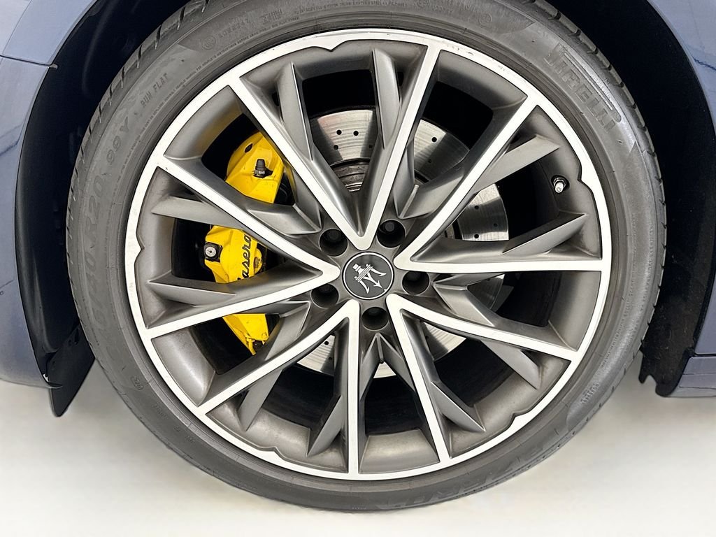 Used 2023  Maserati Modena image 29