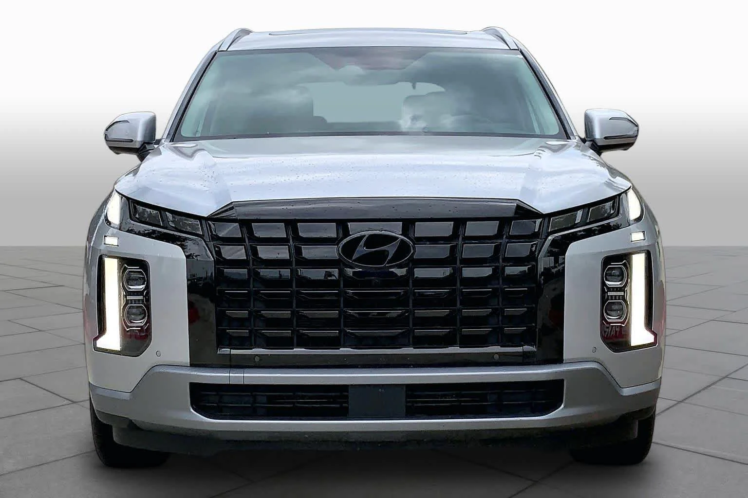 Used 2023 Typhoon Silver Hyundai Limited image 4