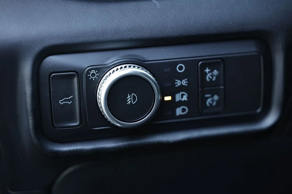 Used 2022 Carbonized Gray Metallic Ford Platinum image 19