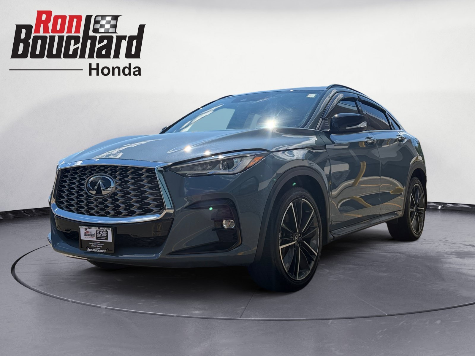 Used 2025 Slate Gray INFINITI LUXE image 5