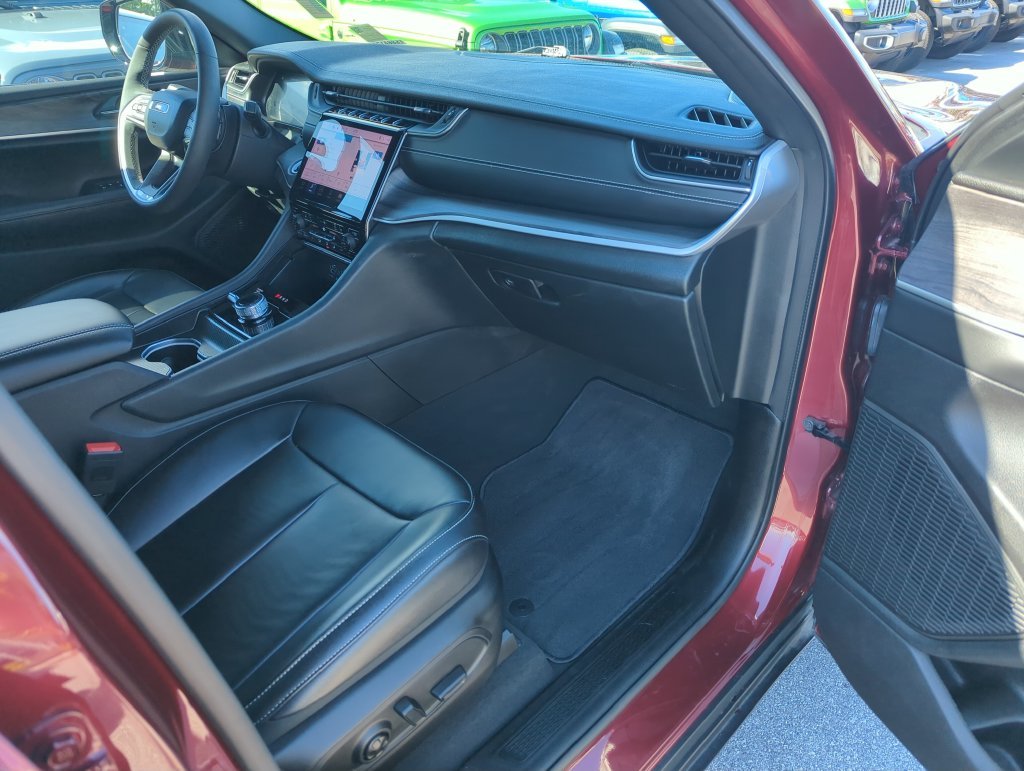 Used 2025 Red Jeep Limited image 35