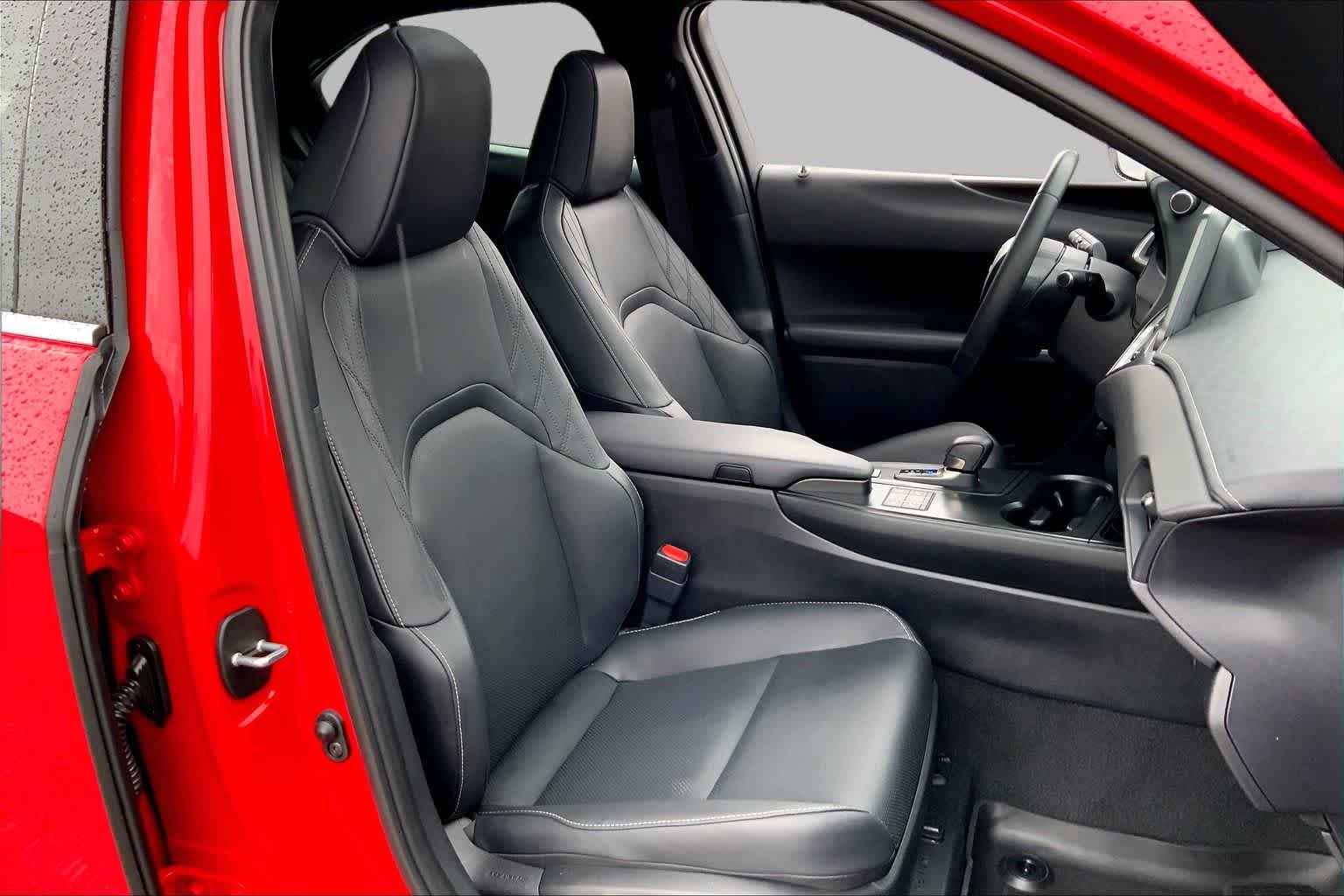 Certified Used 2025 Redline with Obsidian Roof Lexus F SPORT Design image 9