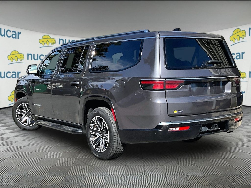 Used 2024 Baltic Gray Metallic Clearcoat Jeep Series II image 4