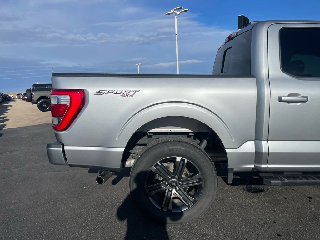 Used 2022 Silver Ford Lariat image 38