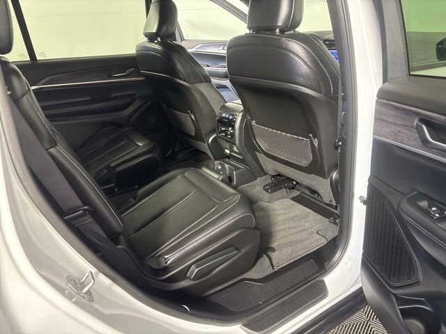 Used 2025 Bright White Clearcoat Jeep Limited image 26